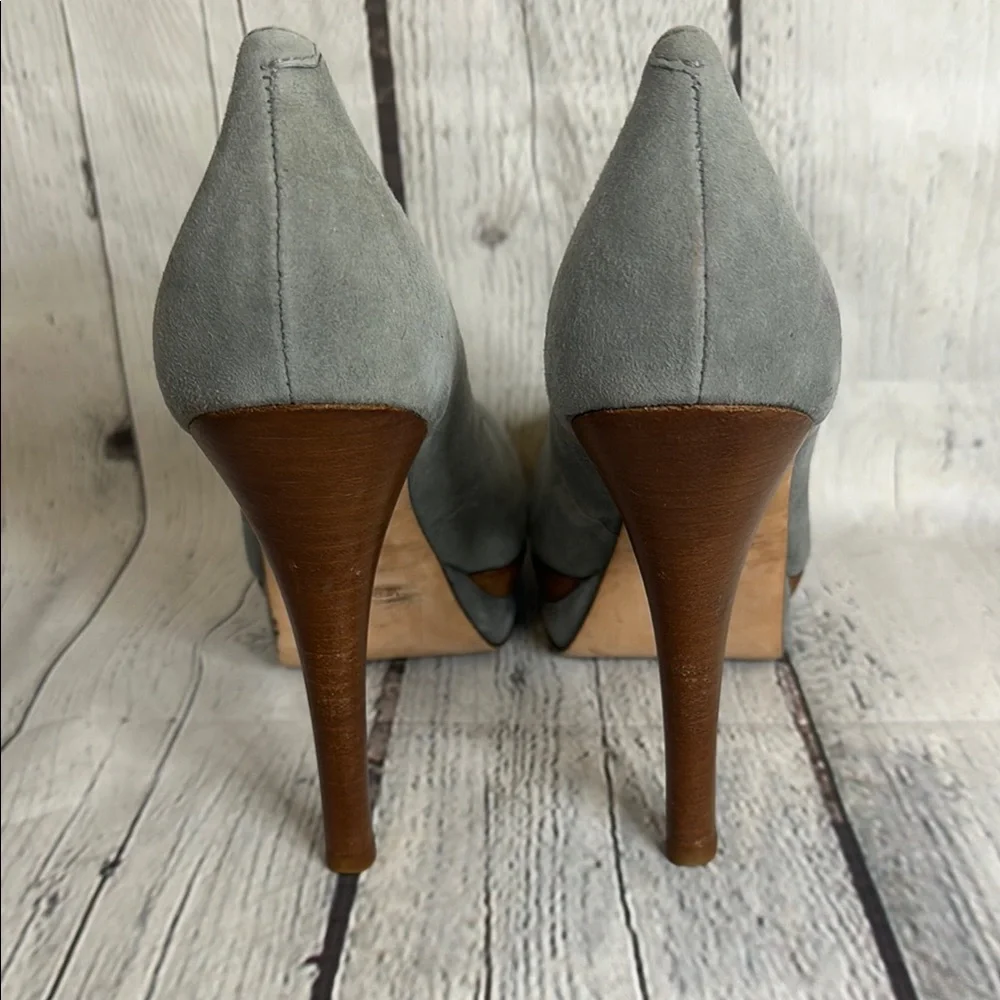 Pour la Victoire Gray Suede Platform Pumps